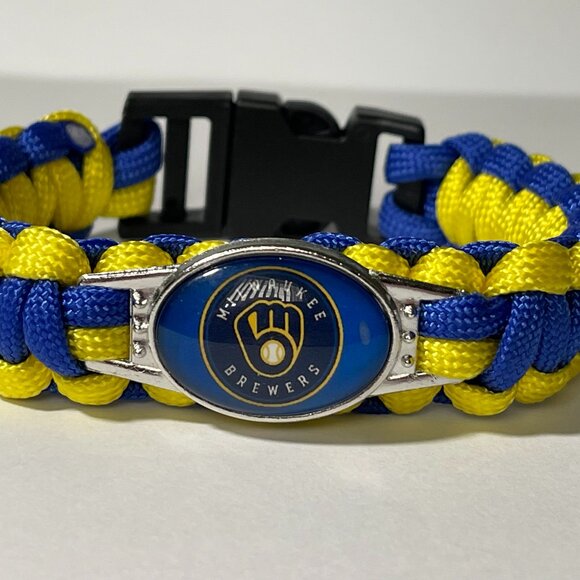 MLB Other - Milwaukee Brewers MLB Paracord Bracelet NEW